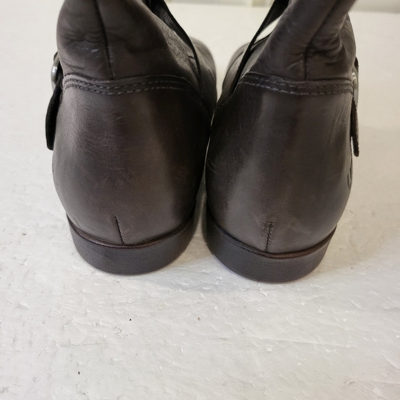 UGG women's leather boots - Picture 8 of 16